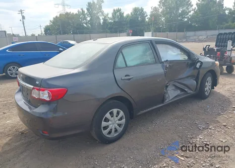 2011 Toyota Corolla Le z USA, uszkodzony, nr VIN JTDBU4EEXB9137955